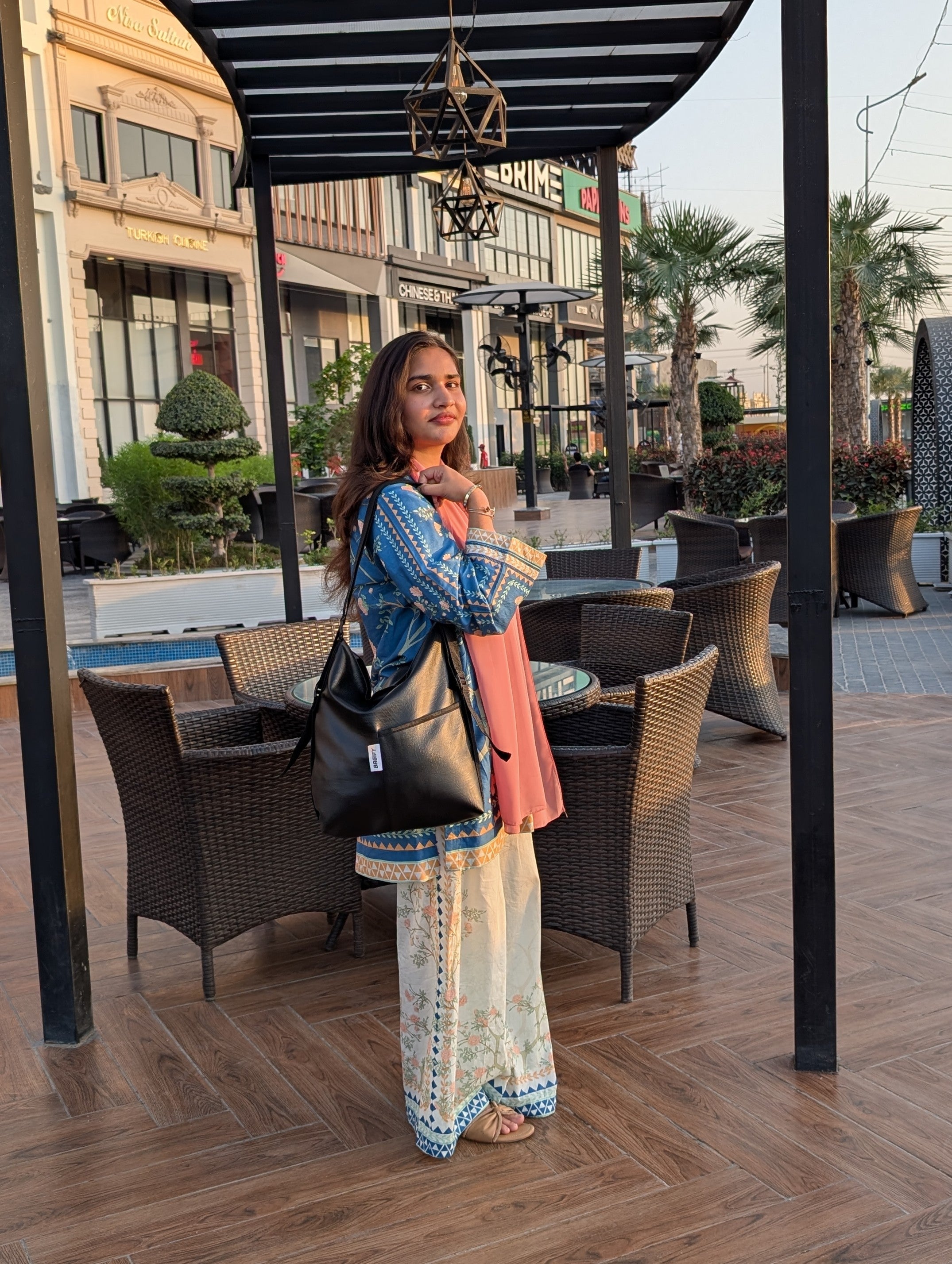 THE EVERYDAY BAG - LEATHER BLACK