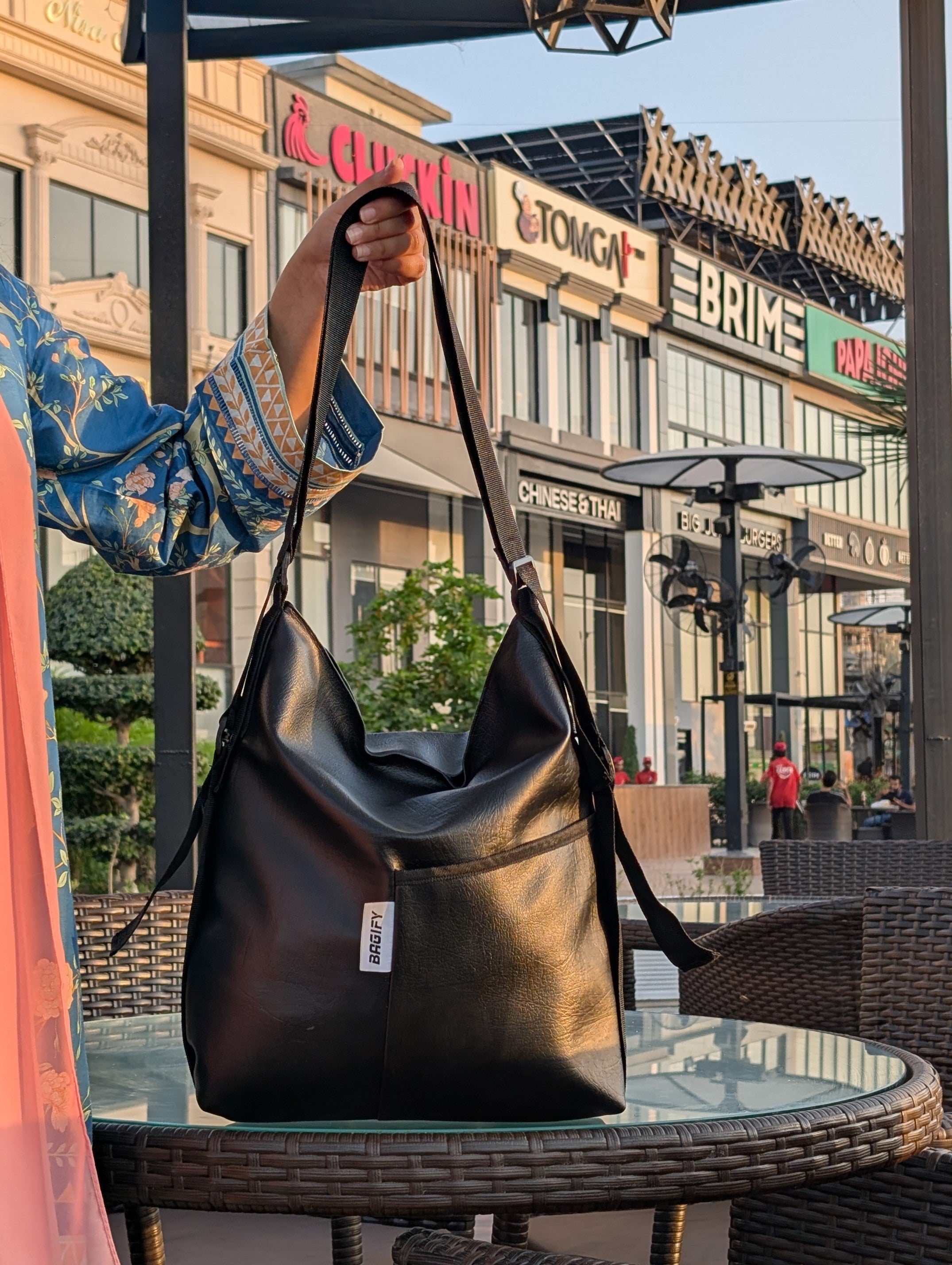 THE EVERYDAY BAG - LEATHER BLACK