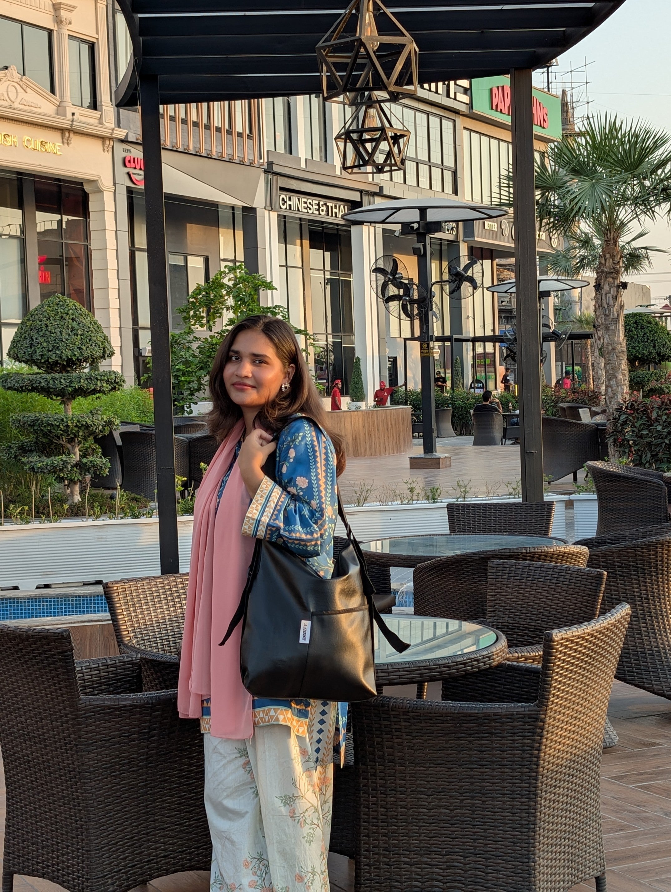 THE EVERYDAY BAG - LEATHER BLACK